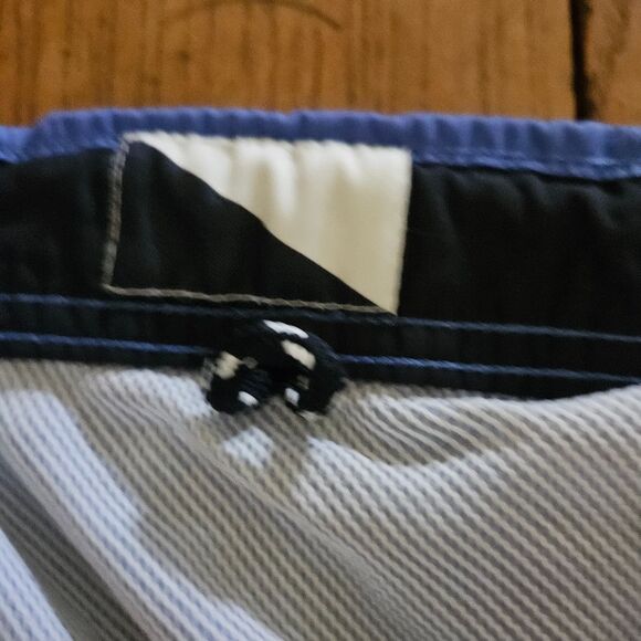Nautica Men’s XXL W38 Blue Elastic Waist Swim Shorts Lined with Pockets - Picture 9 of 9